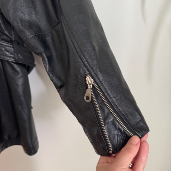 Vintage 90s Wilsons Leather Black Hip Length Zip Jacket with Belt | Size XL - Picture 10 of 10